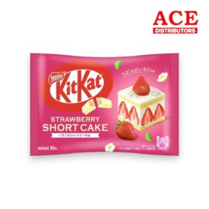 KITKAT EXOTIC STRAWBERRY SPONGE CAKE